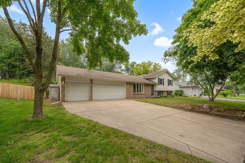 14136 Germane Ave, Apple Valley, MN, 55124-8421 | Card Image