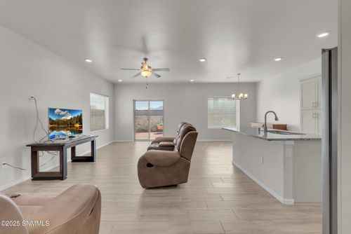 6130 Kaleidoscope Rd, Las Cruces, NM, 88012-8030 | Card Image