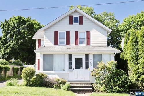 105 Sherwood Avenue, Mahwah, NJ, 07430 | Card Image