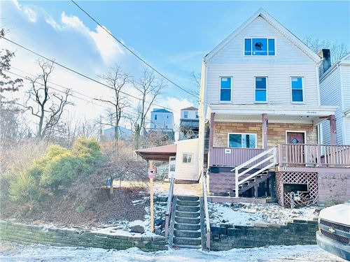 17 Arnold St, Crafton, PA, 15205-3503 | Card Image