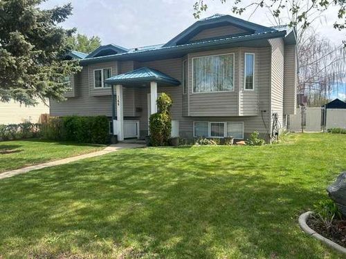 144 Upland Blvd W, Brooks, AB, T1R0R3 | Card Image