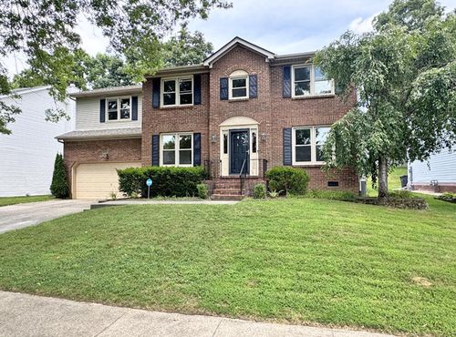 4636 Hickory Creek Dr, Lexington, KY, 40515-1511 | Card Image