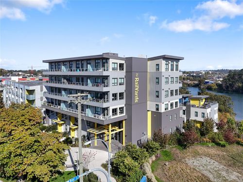402-757 Tyee Rd, Victoria, BC, V9A0J6 | Card Image