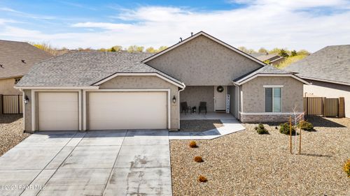 1648 Bainbridge Ln, Chino Valley, AZ, 86323-5841 | Card Image