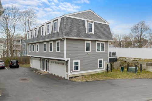 d-113 Elm St, Quincy, MA, 02169-5454 | Card Image