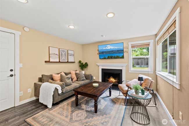 17627 17 Th Dr Se, House other with 3 bedrooms, 3 bathrooms and 2 parking in Bothell WA | Image 13