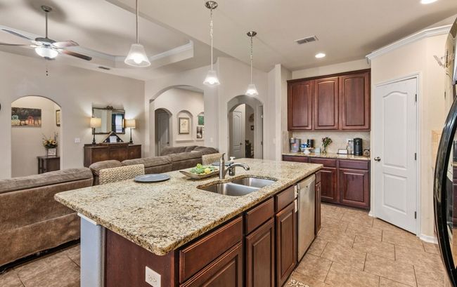 1902 Barlow Trl, House other with 4 bedrooms, 2 bathrooms and null parking in Corpus Christi TX | Image 7