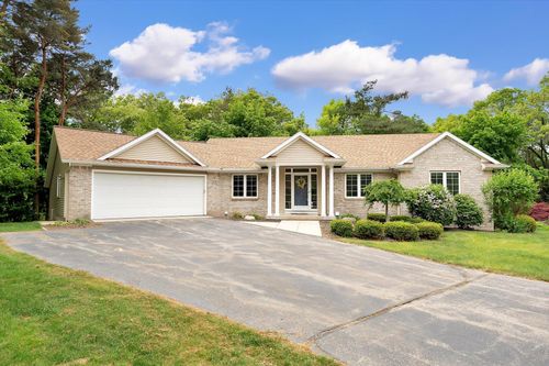 2510 Thoreau Court Ne, Grand Rapids, MI, 49525 | Card Image