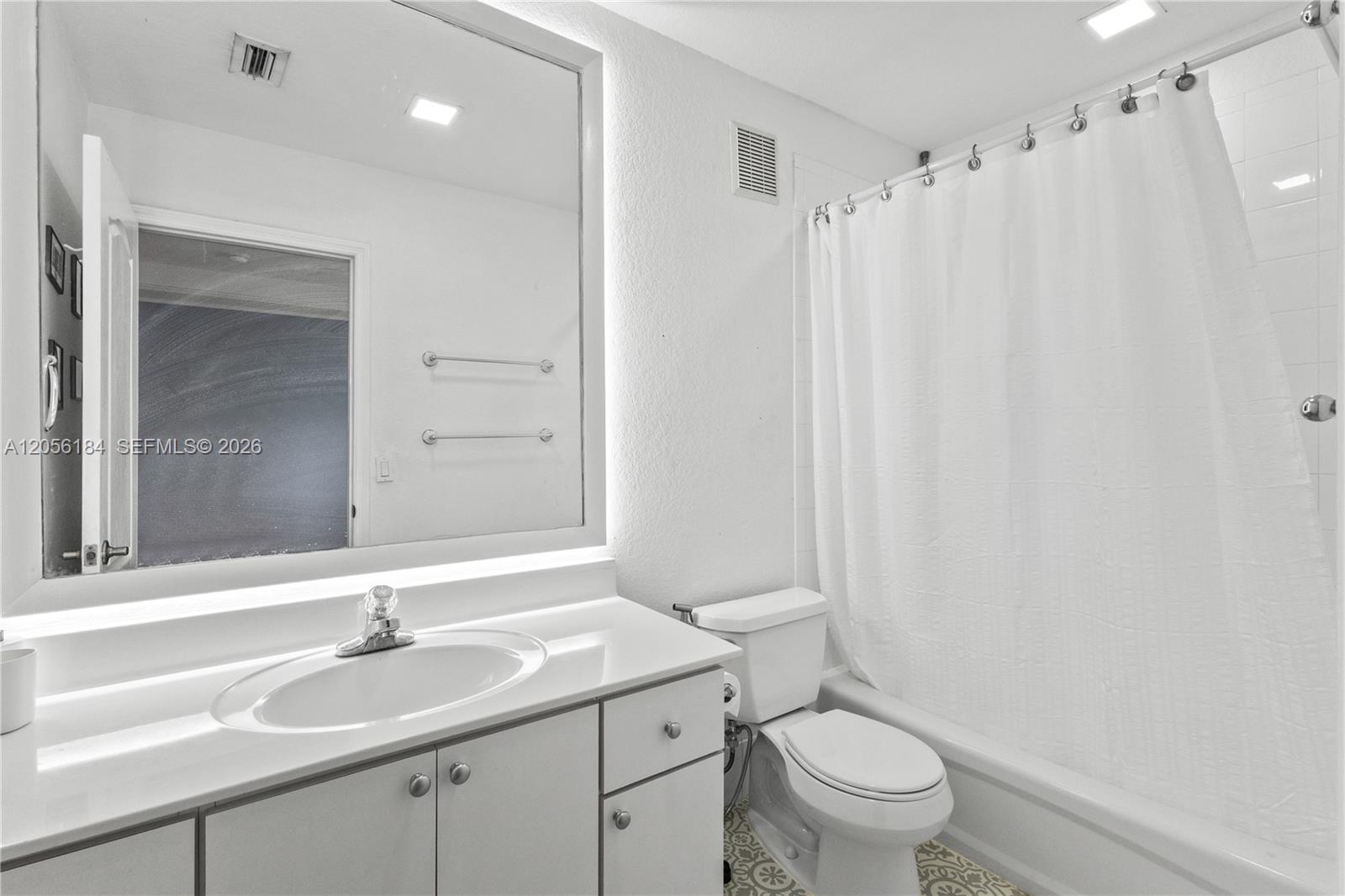 Residential Lease in Miami 3