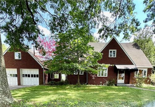 814 Allegheny Ave, Avonmore, PA, 15618-9706 | Card Image