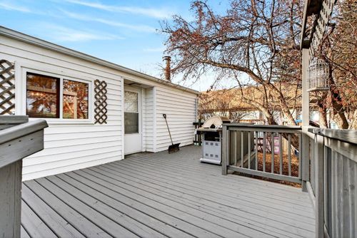 209 Sunset Blvd Sw, Turner Valley, AB, T0L2A0 | Card Image