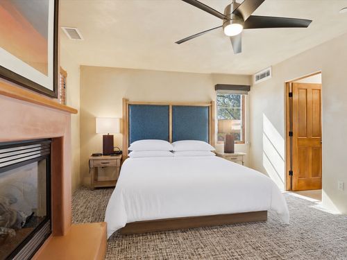 62-103 Catron St, Santa Fe, NM, 87501-1875 | Card Image