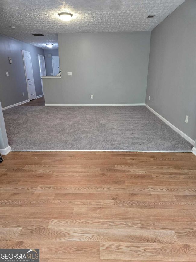 653 Georgetown Ln, Townhouse with 3 bedrooms, 3 bathrooms and 2 parking in Jonesboro GA | Image 4