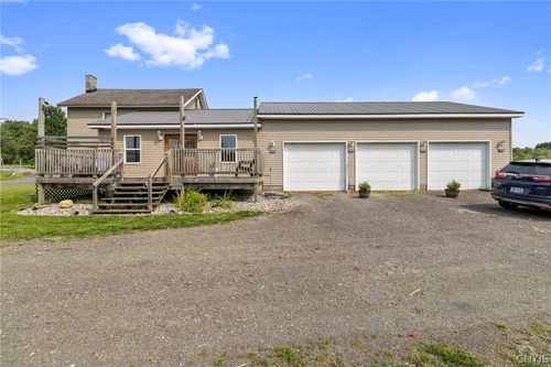 1792 W Meeting House Rd, Cortland, NY, 13045-9417 | Card Image