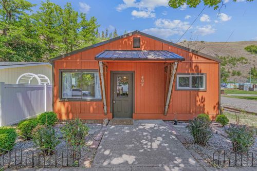 408 E Main St, Kendrick, ID, 83537-9533 | Card Image