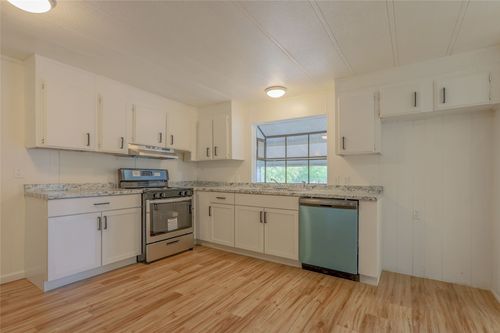 3041 Fm 671, Luling, TX, 78648-4440 | Card Image