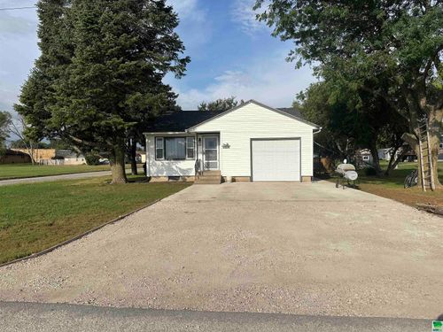 1022 Northwestern Dr, Storm Lake, IA, 50588-2906 | Card Image