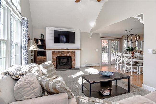 17 Danielle Dr, House other with 3 bedrooms, 3 bathrooms and 4 parking in Grafton MA | Image 11