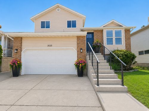 3025 Westcove Dr, West Valley City, UT, 84119-5941 | Card Image
