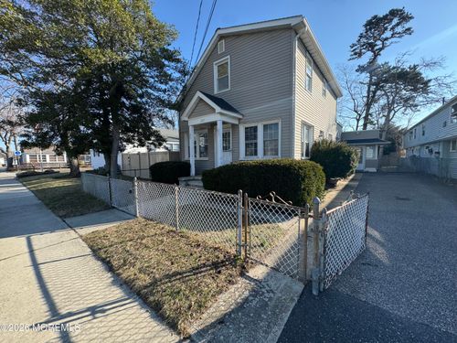 207 Ocean Gate Ave, Ocean Gate, NJ, 08740-1387 | Card Image