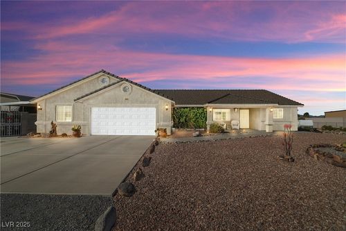 5950 Mojave St, Pahrump, NV, 89061-9017 | Card Image