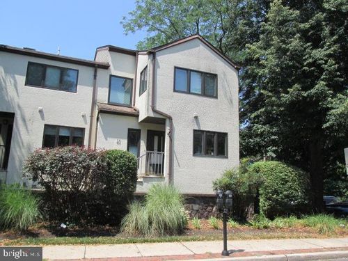 41 Lambert Ln, LAMBERTVILLE, NJ, 08530-1917 | Card Image