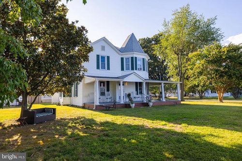 701 Irving Ave, COLONIAL BEACH, VA, 22443-2707 | Card Image