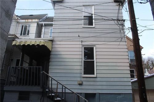 577 Linden Way, Donora, PA, 15033-1901 | Card Image