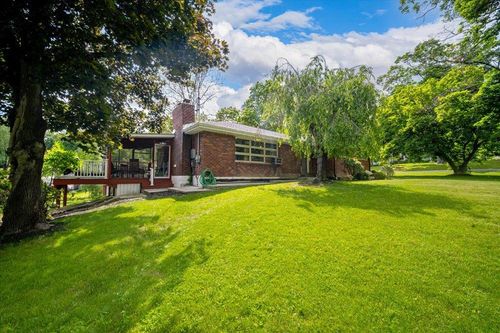 105 Milton Tpke, Milton, NY, 12547-5242 | Card Image