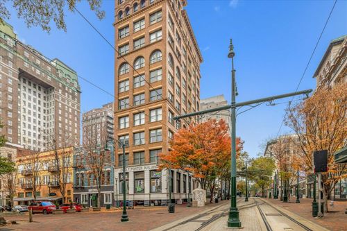 10c-10 N Main St, Memphis, TN, 38103-2148 | Card Image