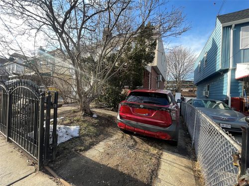 111-83 41st Ave, Corona, NY, 11368-2621 | Card Image