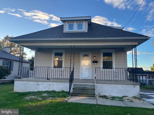 935 Galbreath Ave, UPPER CHICHESTER, PA, 19061-3515 | Card Image