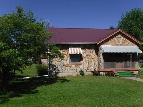 407 S College Ave, Marionville, MO, 65705-9115 | Card Image