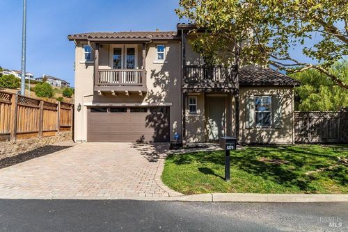 6375 Newhaven Ln, Vallejo, CA, 94591-3862 | Card Image