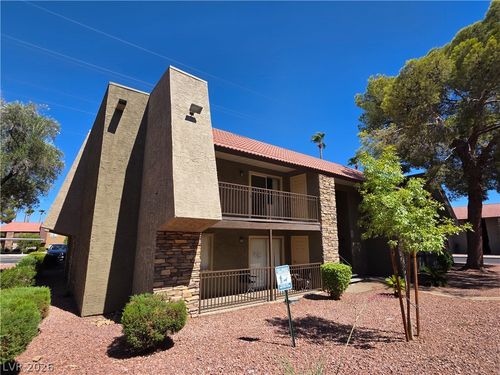 240-5134 River Glen Dr, Las Vegas, NV, 89103-6117 | Card Image