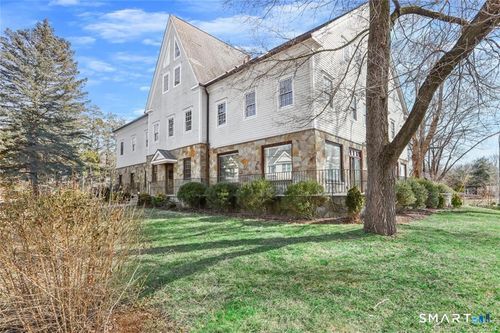 7-2 Hollyhock Rd, Wilton, CT, 06897-4460 | Card Image