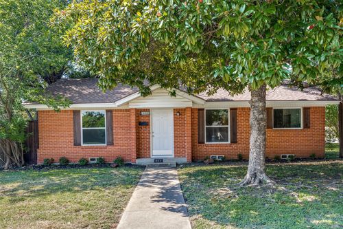 405 Easton Rd, Dallas, TX, 75218-1103 | Card Image