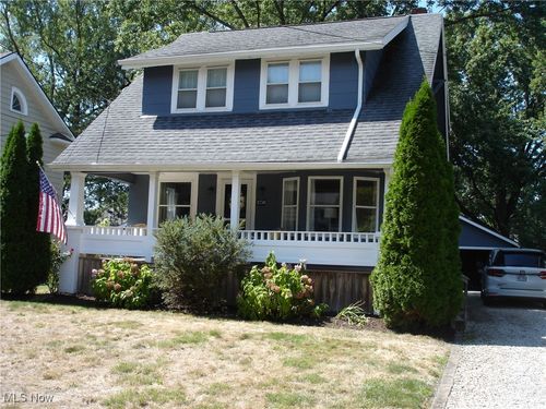 1758 16th St, Cuyahoga Falls, OH, 44223-1840 | Card Image