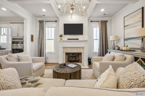 78 Hillcrest Ave Nw, Huntsville, AL, 35806-4140 | Card Image