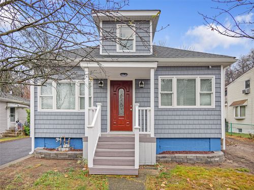 7 Richard St, Sloatsburg, NY, 10974-2407 | Card Image