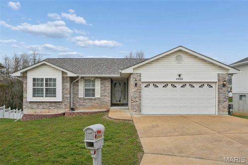 4908 Paradise Meadows Dr, Imperial, MO, 63052-4406 | Card Image