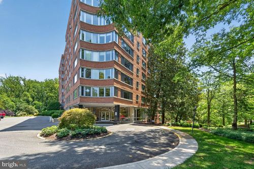 912a-4200 Cathedral Ave Nw, WASHINGTON, DC, 20016-4922 | Card Image