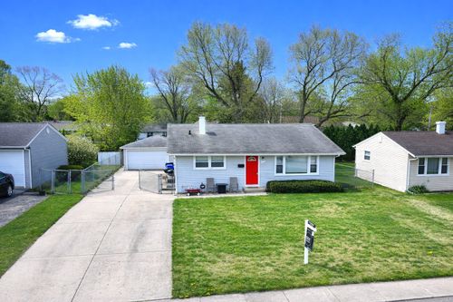 117 Cordova Rd, Carpentersville, IL, 60110-1105 | Card Image