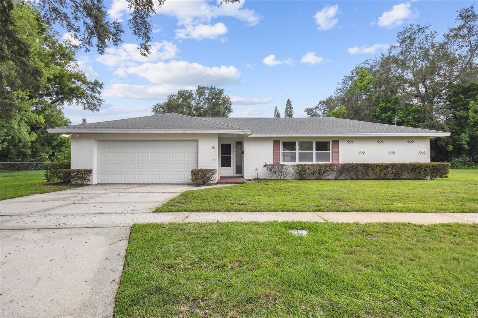 Stockbridge Ave, Belle Isle, FL 32809