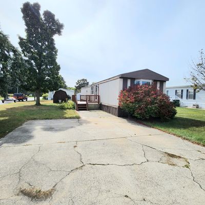 147 Maple Court, House other with 2 bedrooms, 2 bathrooms and null parking in Muskegon MI | Image 1