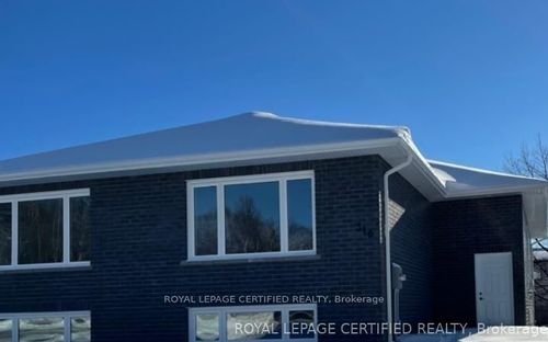 310 Cartier St, North Bay, ON, P1B5J7 | Card Image