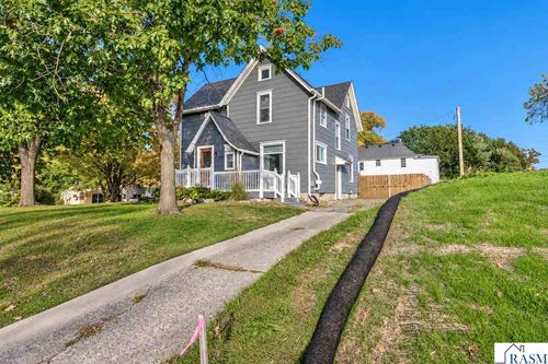 703 S Oak Ave, Owatonna, MN, 55060-3230 | Card Image