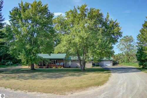 4793 E Duck Lake Rd, Grawn, MI, 49637-9736 | Card Image