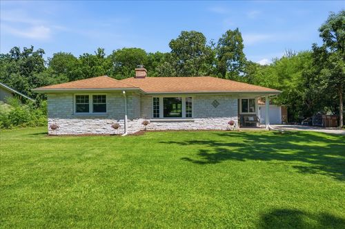 17W040 Oak Ln, Bensenville, IL, 60106-2861 | Card Image