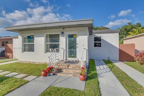 main-house-19 Ne 115th St, Miami, FL, 33161-6632 | Card Image
